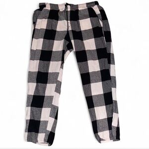 Old Navy Black and White Plaid pajama pants size large